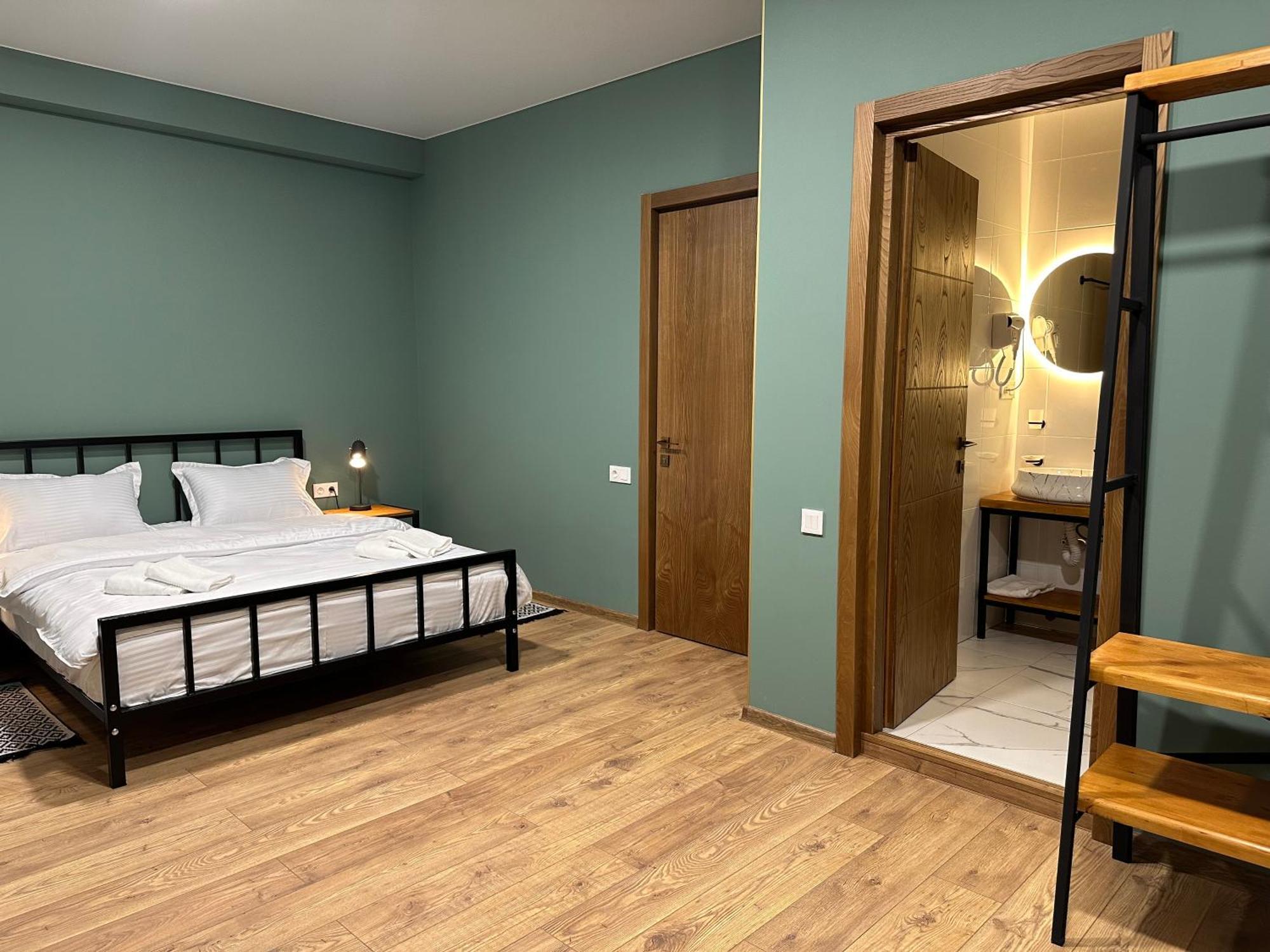 Hotel Mountime Kazbegi Eksteriør billede