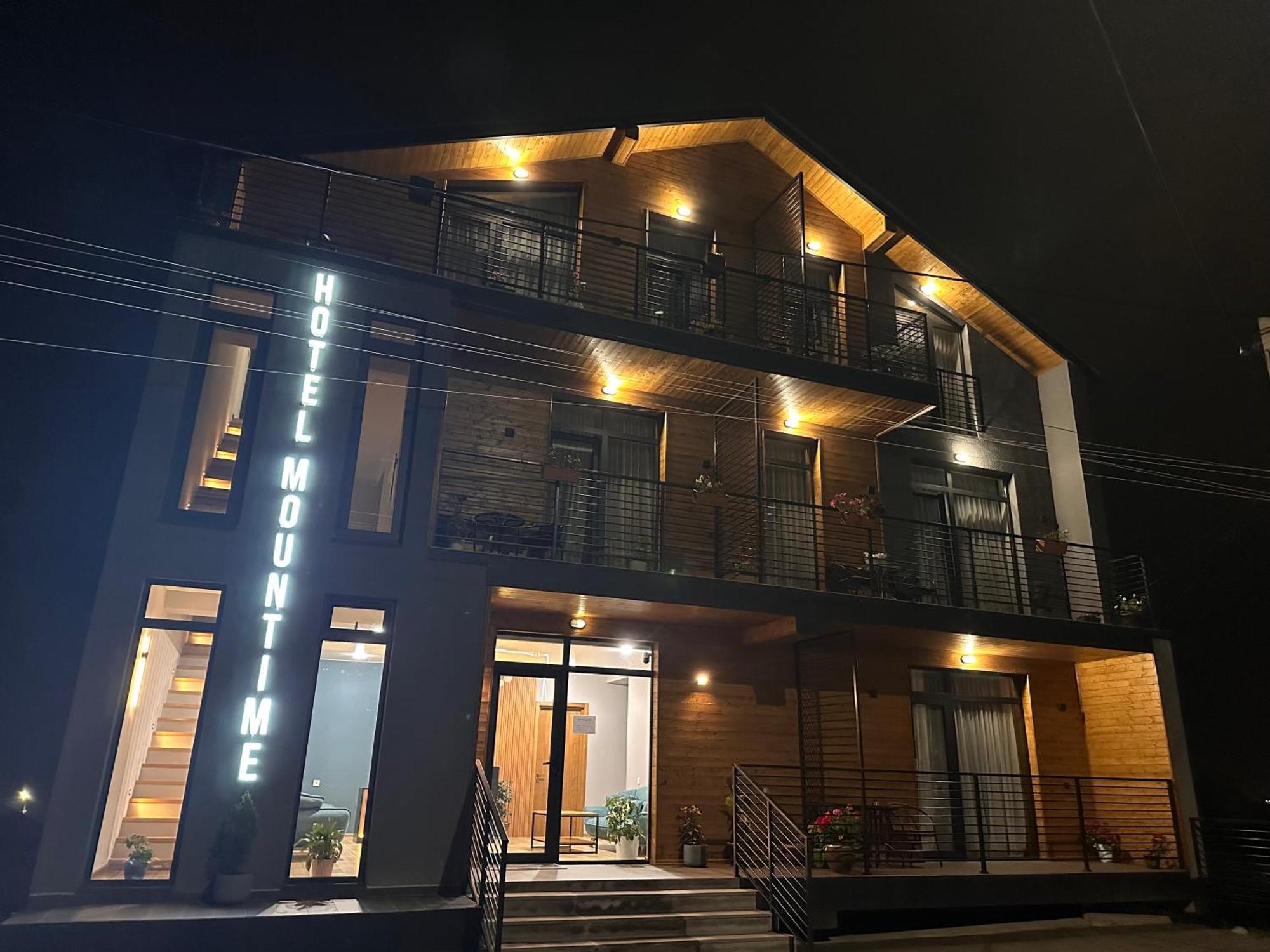Hotel Mountime Kazbegi Eksteriør billede