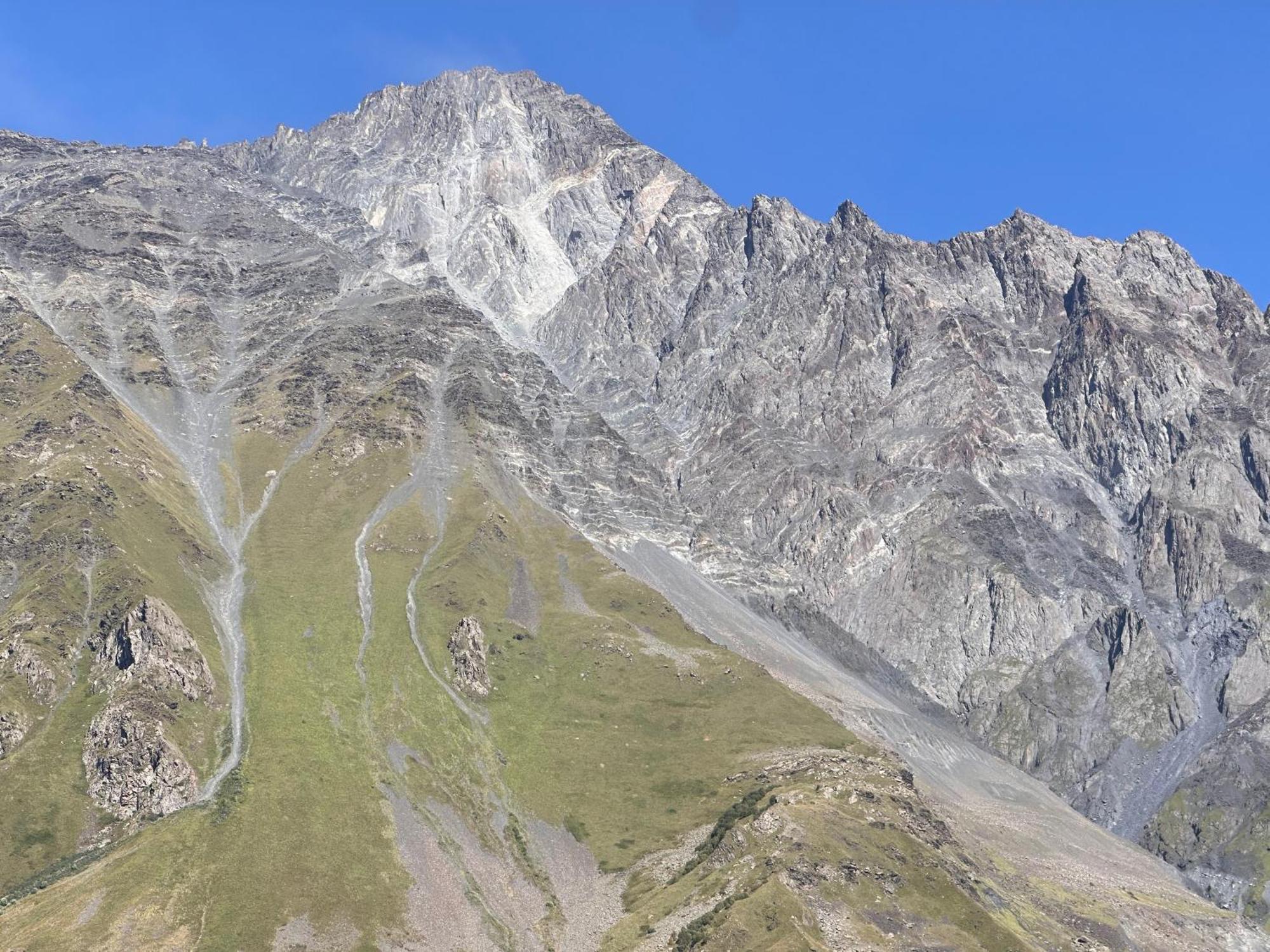 Hotel Mountime Kazbegi Eksteriør billede